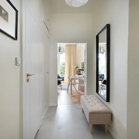 Heart Of By Bookinghost Apartament *