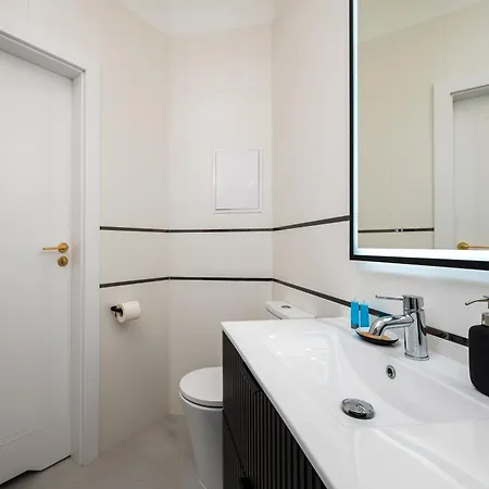 Apartment Heart Of By Bookinghost Warschau