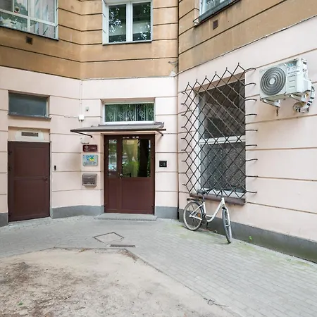 Heart Of By Bookinghost *